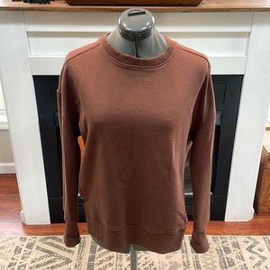 Universal Threads crew sweatshirt size small